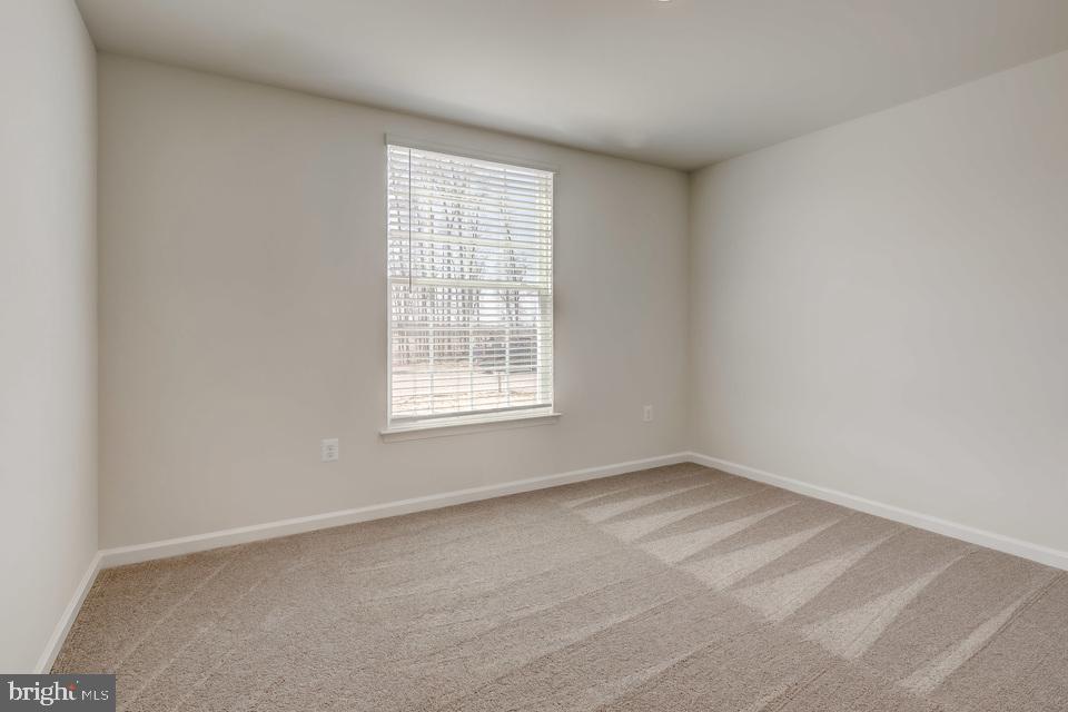 89 Rappahannock Run Falling Waters, WV 25419 - Photo 6 of 38