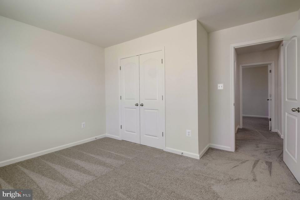 89 Rappahannock Run Falling Waters, WV 25419 - Photo 7 of 38