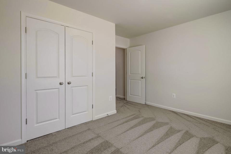 89 Rappahannock Run Falling Waters, WV 25419 - Photo 8 of 38