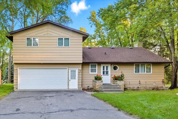 $410,000 | 19526 Elmcrest Road, Richmond, MN 56368