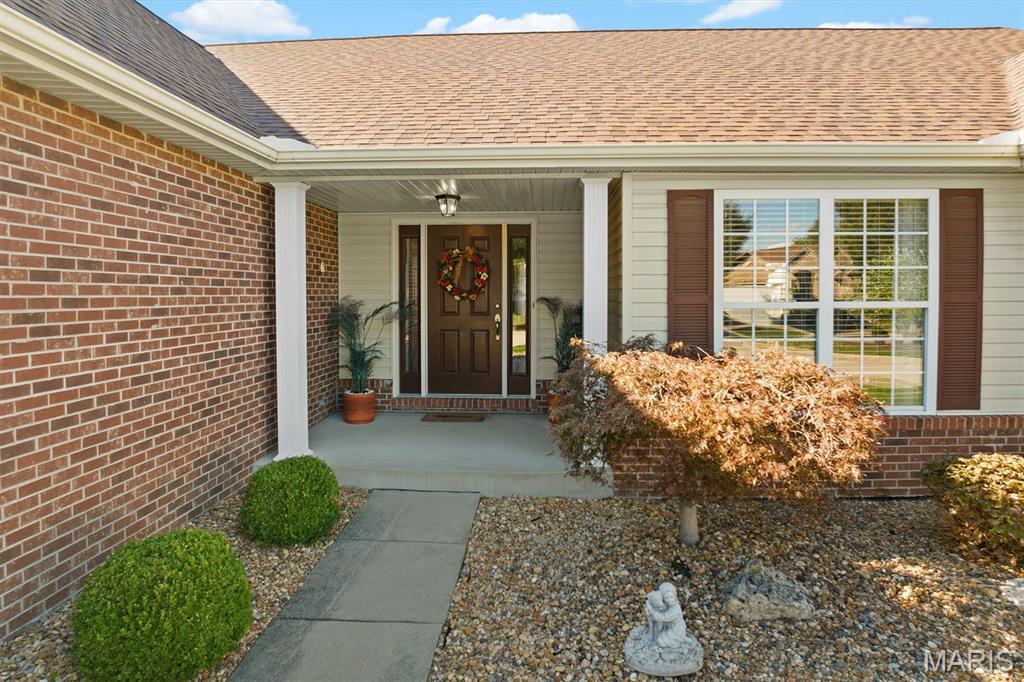 905 Coreopsis Court O'Fallon, IL 62269 - Photo 2 of 39 Gallery Image 2