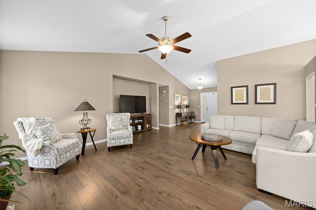 905 Coreopsis Court O'Fallon, IL 62269 - Photo 6 of 39 Gallery Image 6