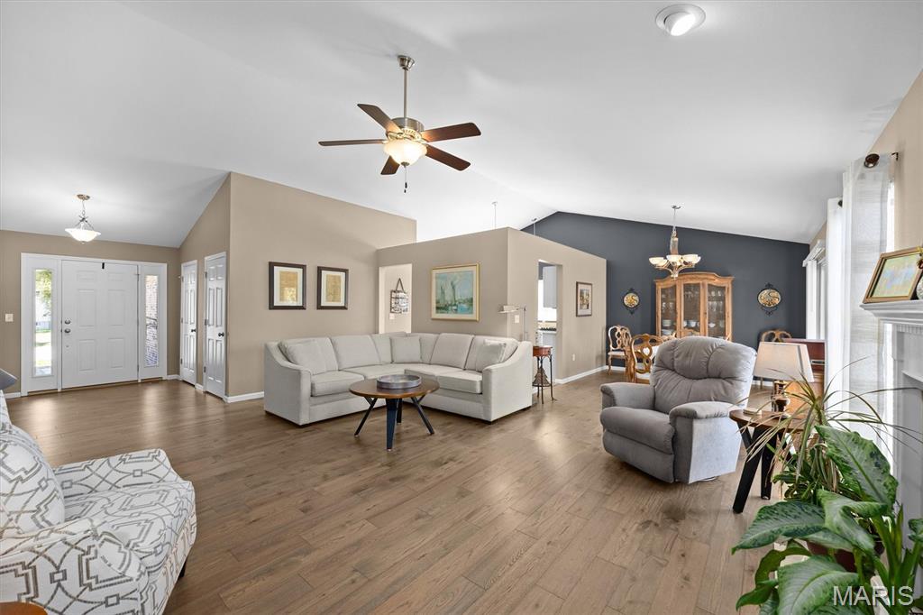 905 Coreopsis Court O'Fallon, IL 62269 - Photo 7 of 39 Gallery Image 7