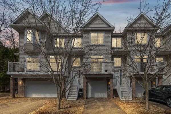 $230,000 | 2320 Lower Afton Road, Unit 423, Maplewood, MN 55119