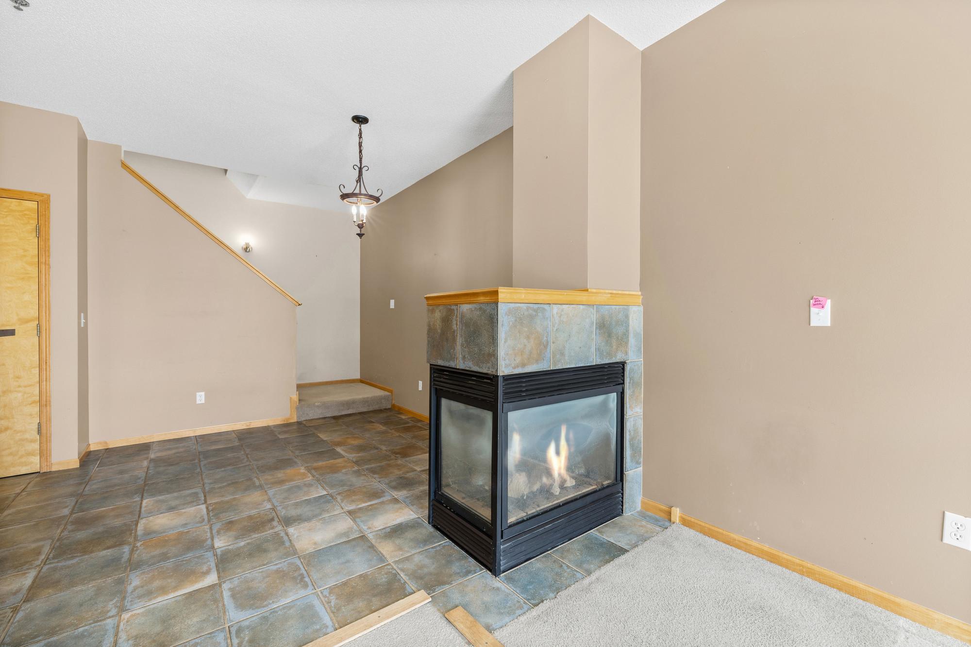 2320 Lower Afton Road, Unit 423 Maplewood, MN 55119 - Photo 11 of 34