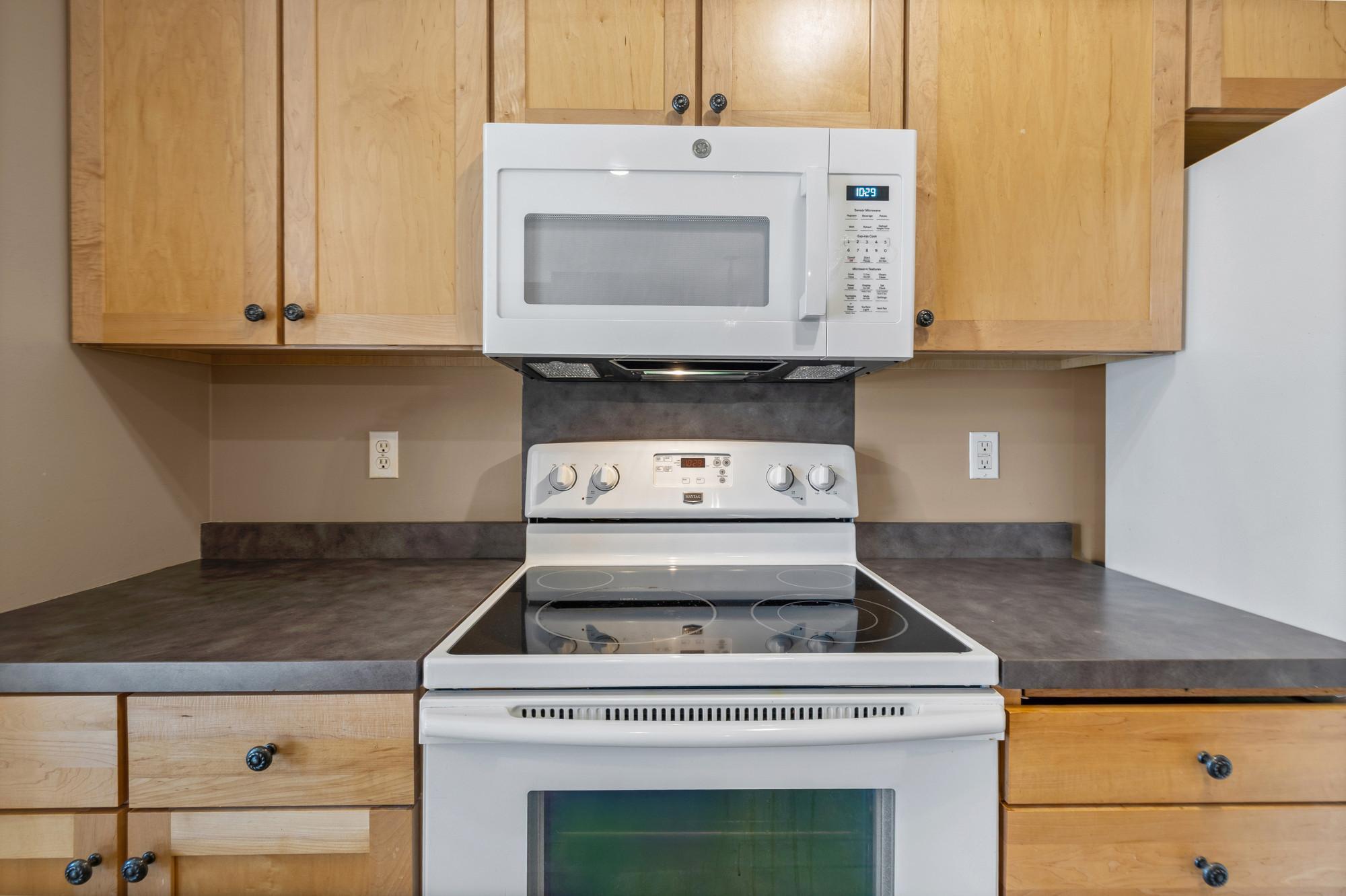 2320 Lower Afton Road, Unit 423 Maplewood, MN 55119 - Photo 16 of 34