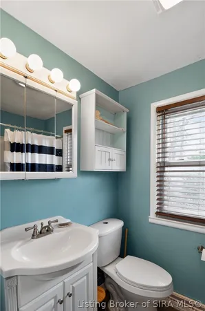 $329,000 | 800 West Fairway Lane, Bloomington, IN 47403