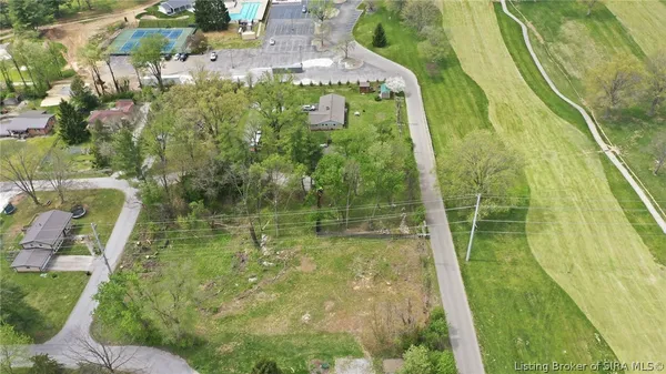 $329,000 | 800 West Fairway Lane, Bloomington, IN 47403