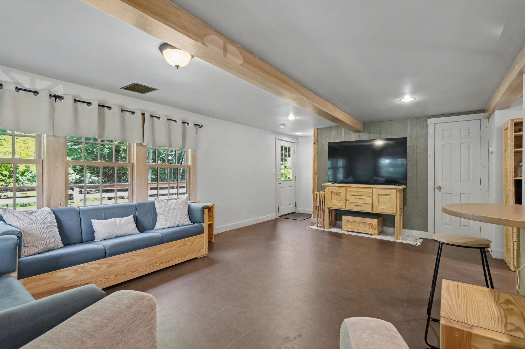 164 Bennington Road Hancock, NH 03449 - Photo 10 of 55 Gallery Image 10