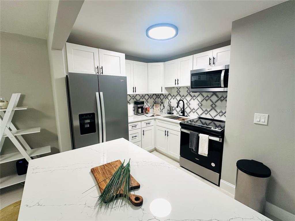 2501 Harn Boulevard, Unit H34 Clearwater, FL 33764 - Photo 4 of 10