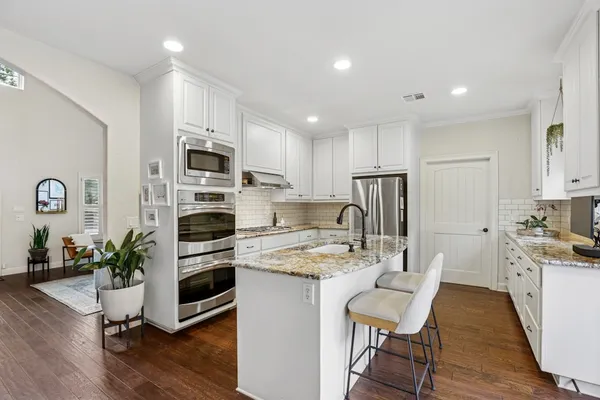 $1,575,000 | 2307 Alta Vista Avenue, Austin, TX 78704