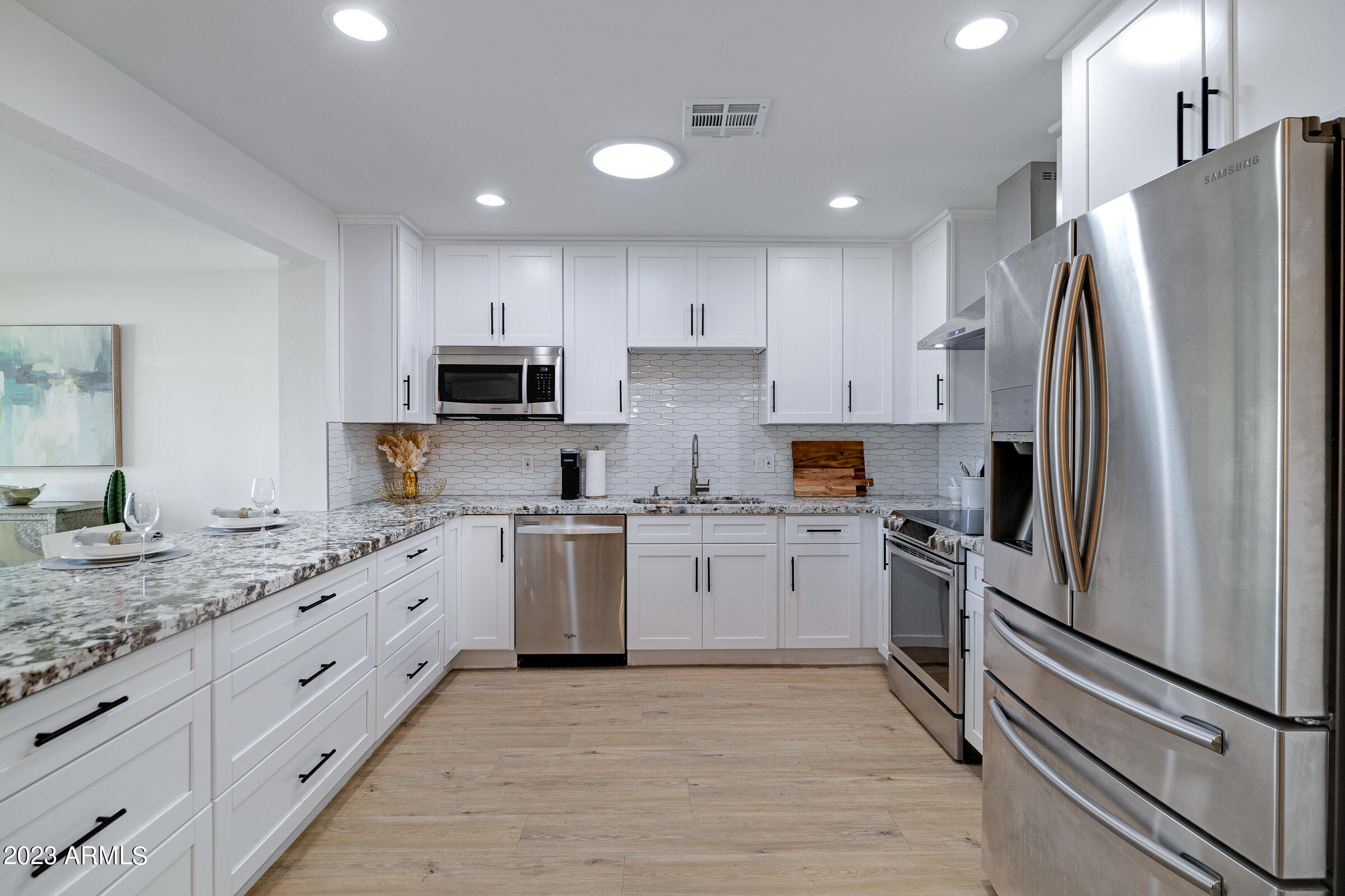 2044 East Granada Road Phoenix, AZ 85006 - Photo 9 of 34 2044 E Granada Rd-13