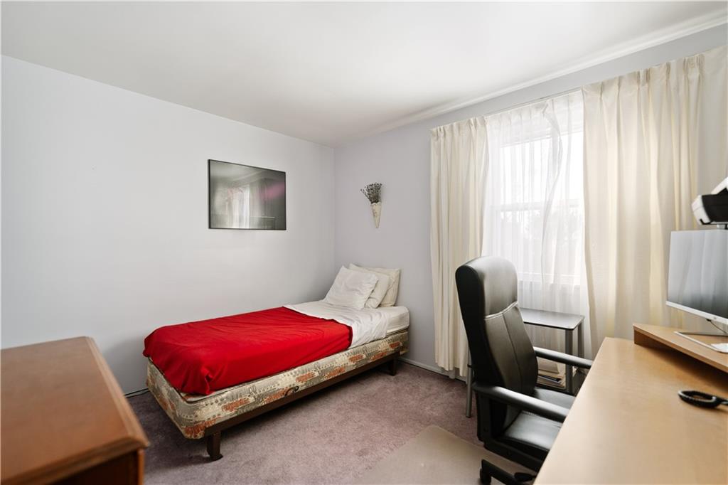 43 Jaycee Drive Pittsburgh, PA 15243 - Photo 25 of 38 a bedroom with furniture and a window