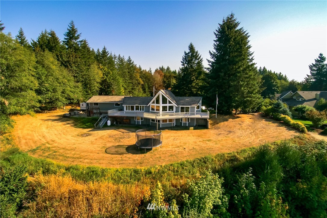 10436 Tilley Road Southwest Olympia, WA 98501 - Photo 2 of 25 Gallery Image 2