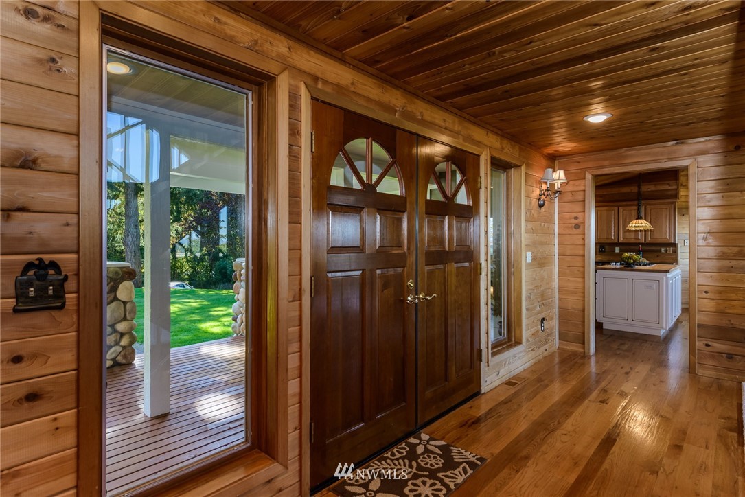 10436 Tilley Road Southwest Olympia, WA 98501 - Photo 7 of 25 Gallery Image 7