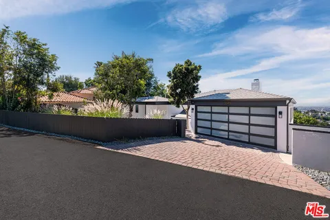 $2,495,000 | 3345 Wonder View Drive, Los Angeles, CA 90068