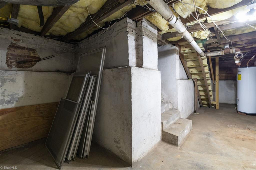 421 Chestnut Street Eden, NC 27288 - Photo 29 of 41