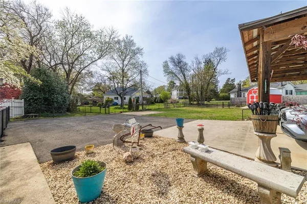$359,900 | 421 Chestnut Street, Eden, NC 27288