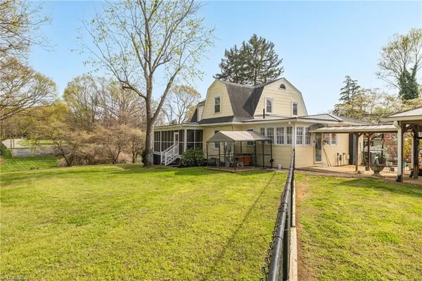 $359,900 | 421 Chestnut Street, Eden, NC 27288