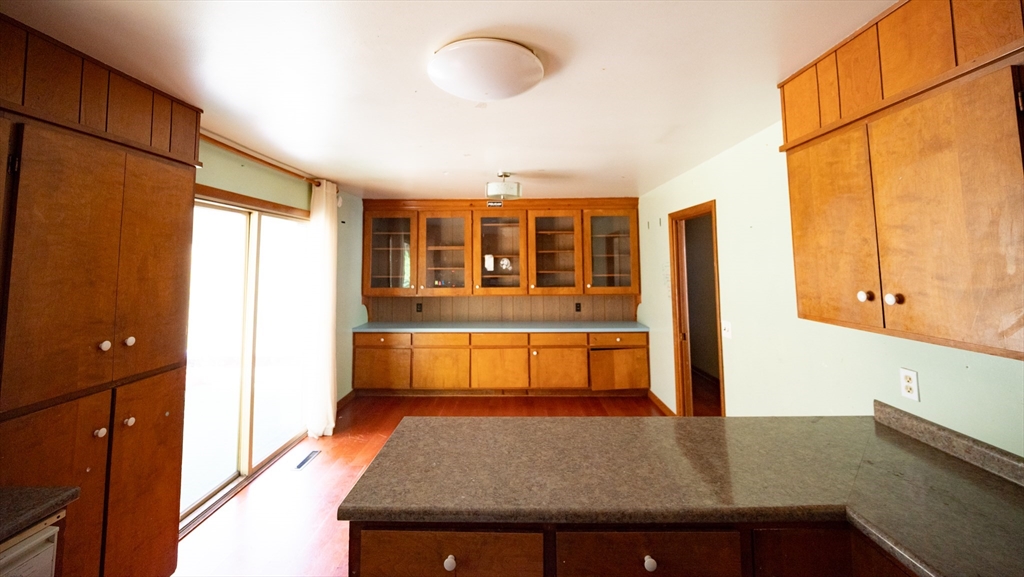 13 Church Street Erving, MA 01344 - Photo 5 of 29