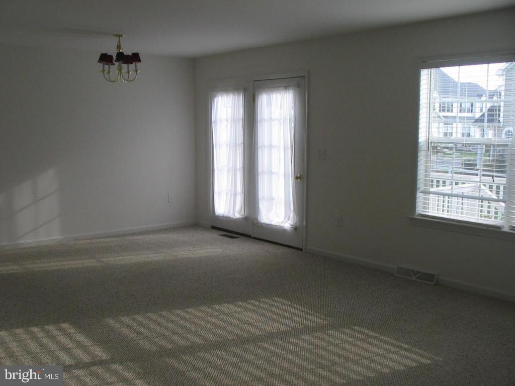 604 Courthouse Circle Lititz, PA 17543 - Photo 3 of 11