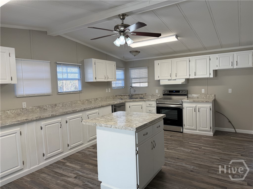 150 Maple Drive Ellabell, GA 31308 - Photo 22 of 42 Kitchen