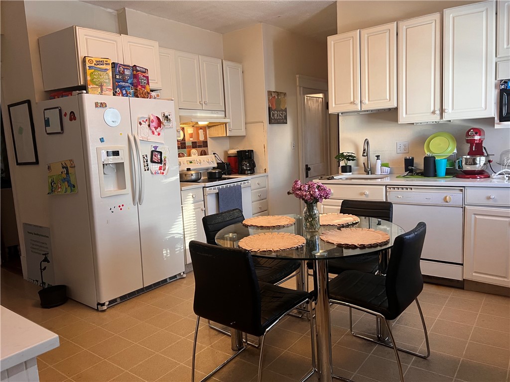 612 South Main Street Woonsocket, RI 02895 - Photo 21 of 34 2nd floor Kitchen