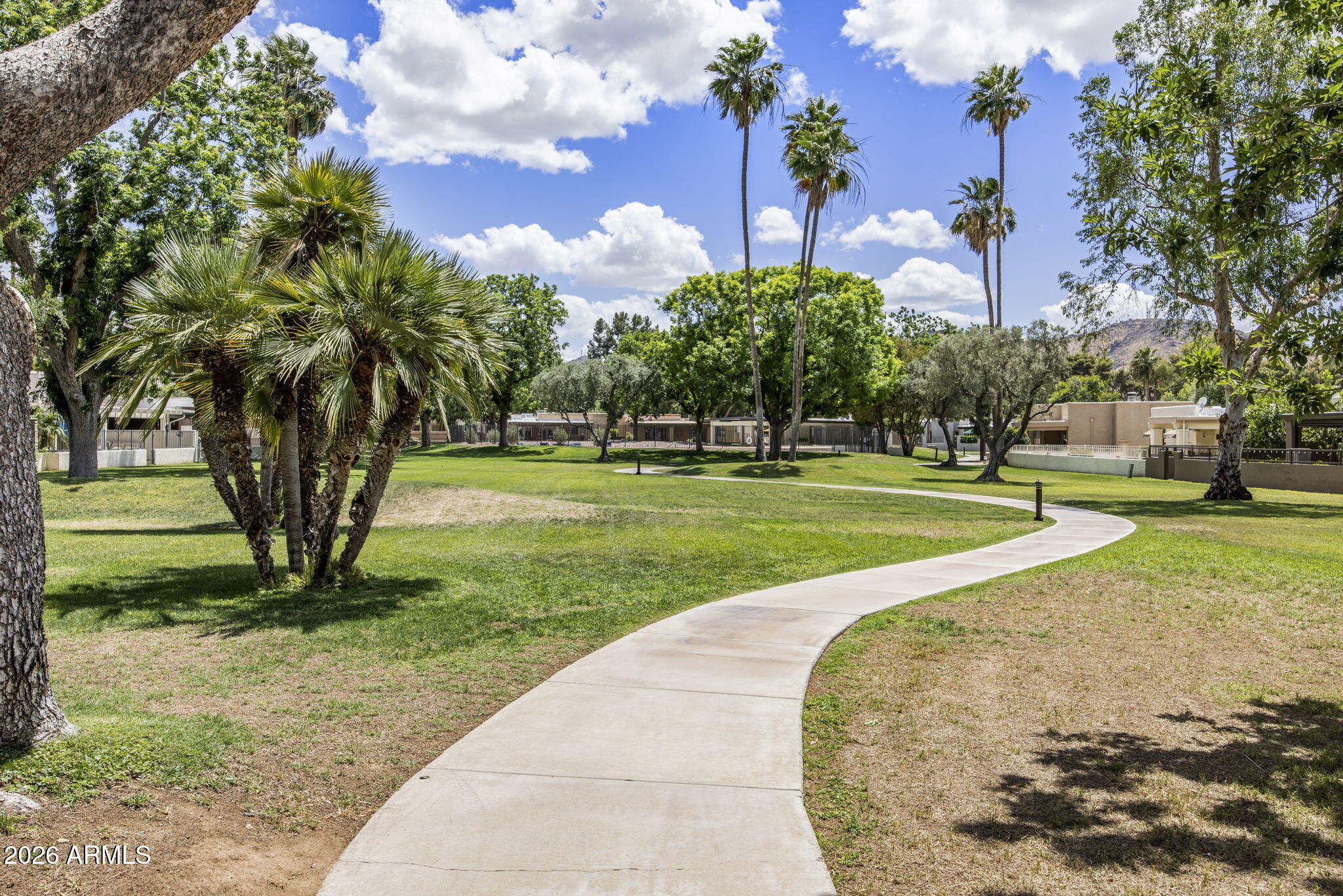 216 West Winged Foot Road Phoenix, AZ 85023 - Photo 30 of 39
