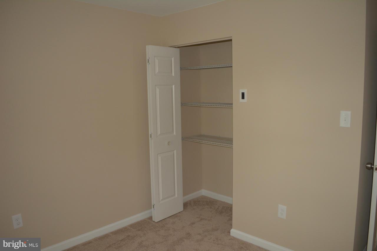 10101 Ridge Manor Terrace, Unit 2000H Damascus, MD 20872 - Photo 6 of 17 Bedroom