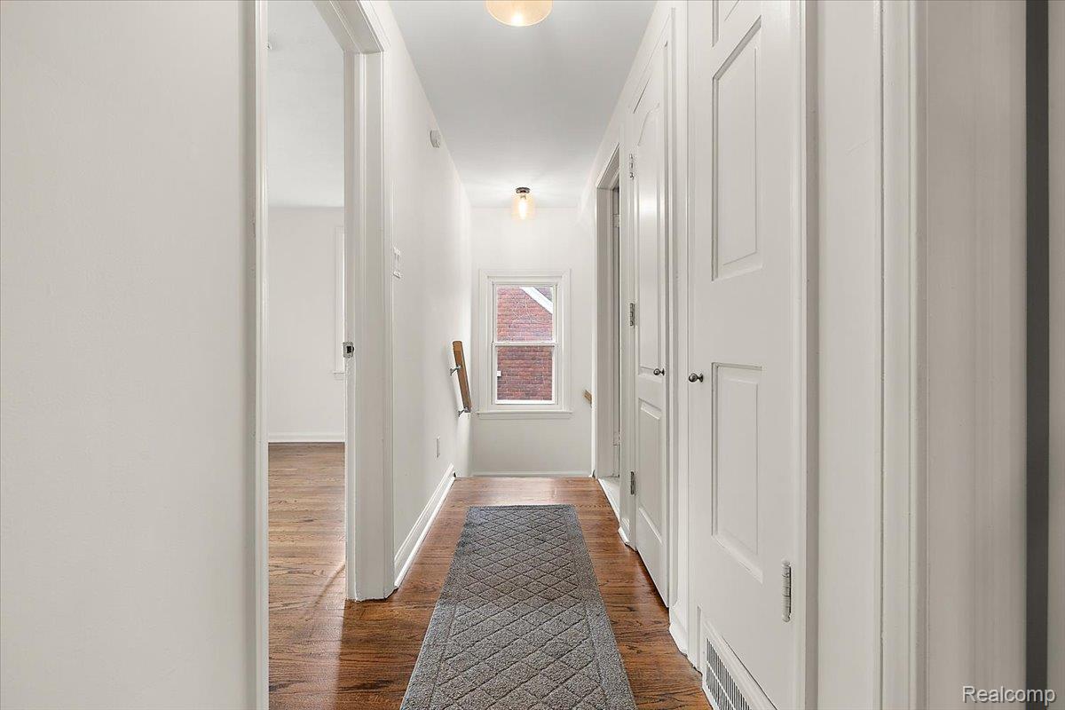 10612 Nottingham Road Detroit, MI 48224 - Photo 16 of 50 34-10612 Nottingham-34.jpg