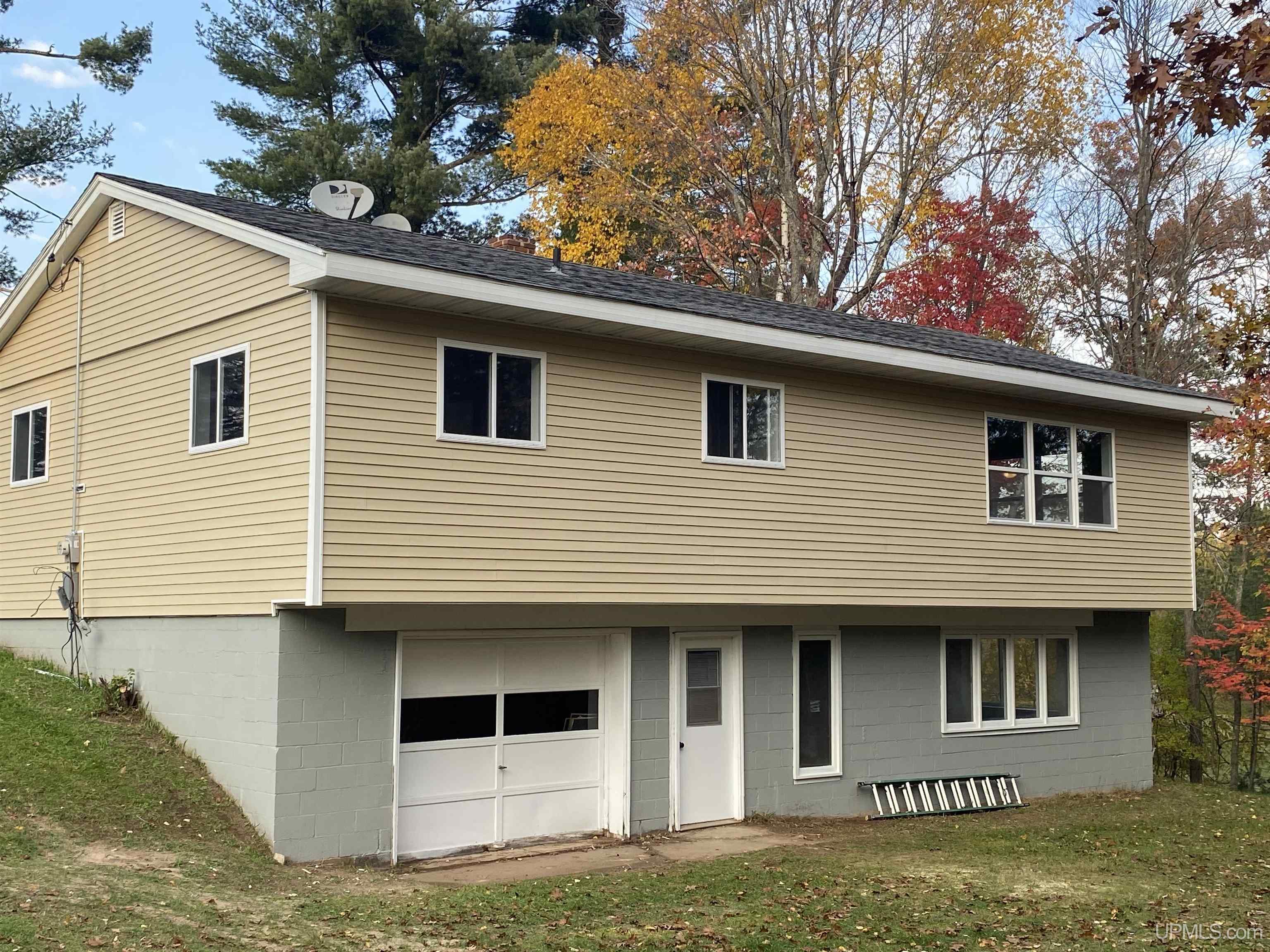 4724 Reagan Lane Florence, WI 54121 - Photo 1 of 29