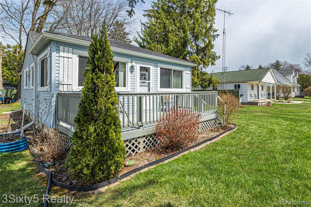 7523 Beechwood Road Lexington, MI 48450 - Photo 4 of 35