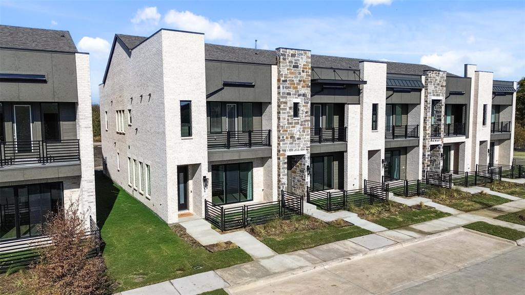 1168 Daybreak Drive, Unit 1168 Allen, TX 75013 - Photo 2 of 25 Gallery Image 2