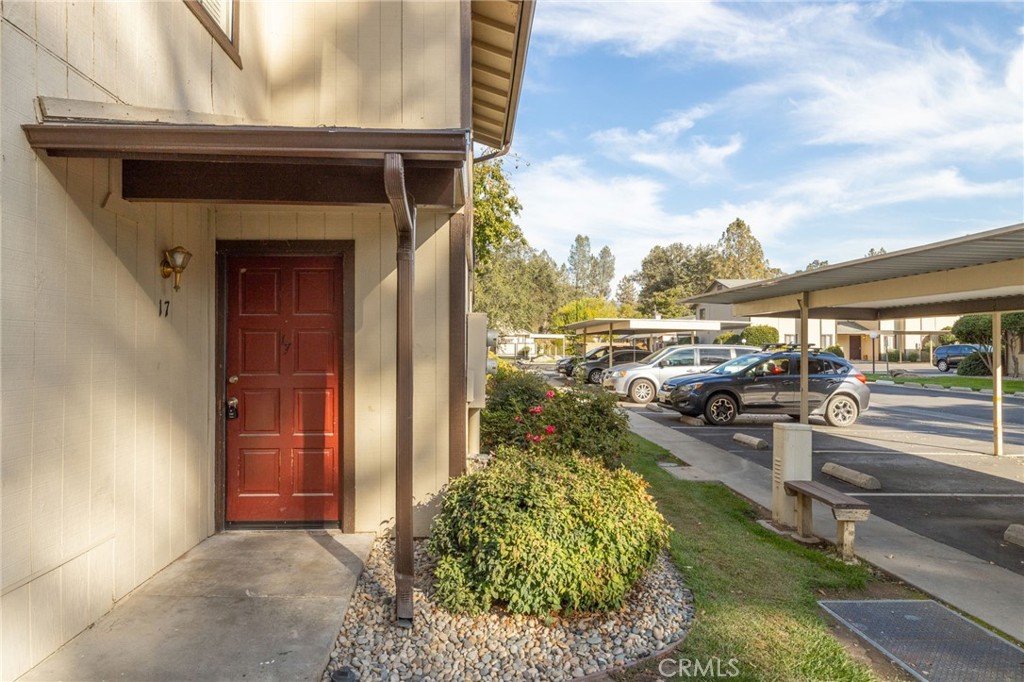 49400 River Park Road, Unit 17 Oakhurst, CA 93644 - Photo 13 of 34