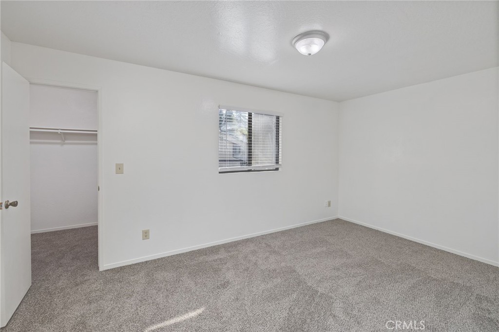 49400 River Park Road, Unit 17 Oakhurst, CA 93644 - Photo 23 of 34