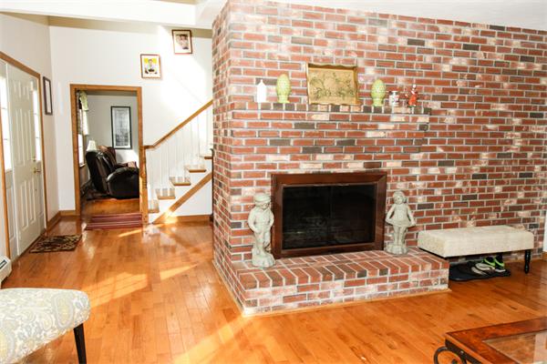 32 Gammons Road Acushnet, MA 02743 - Photo 9 of 29