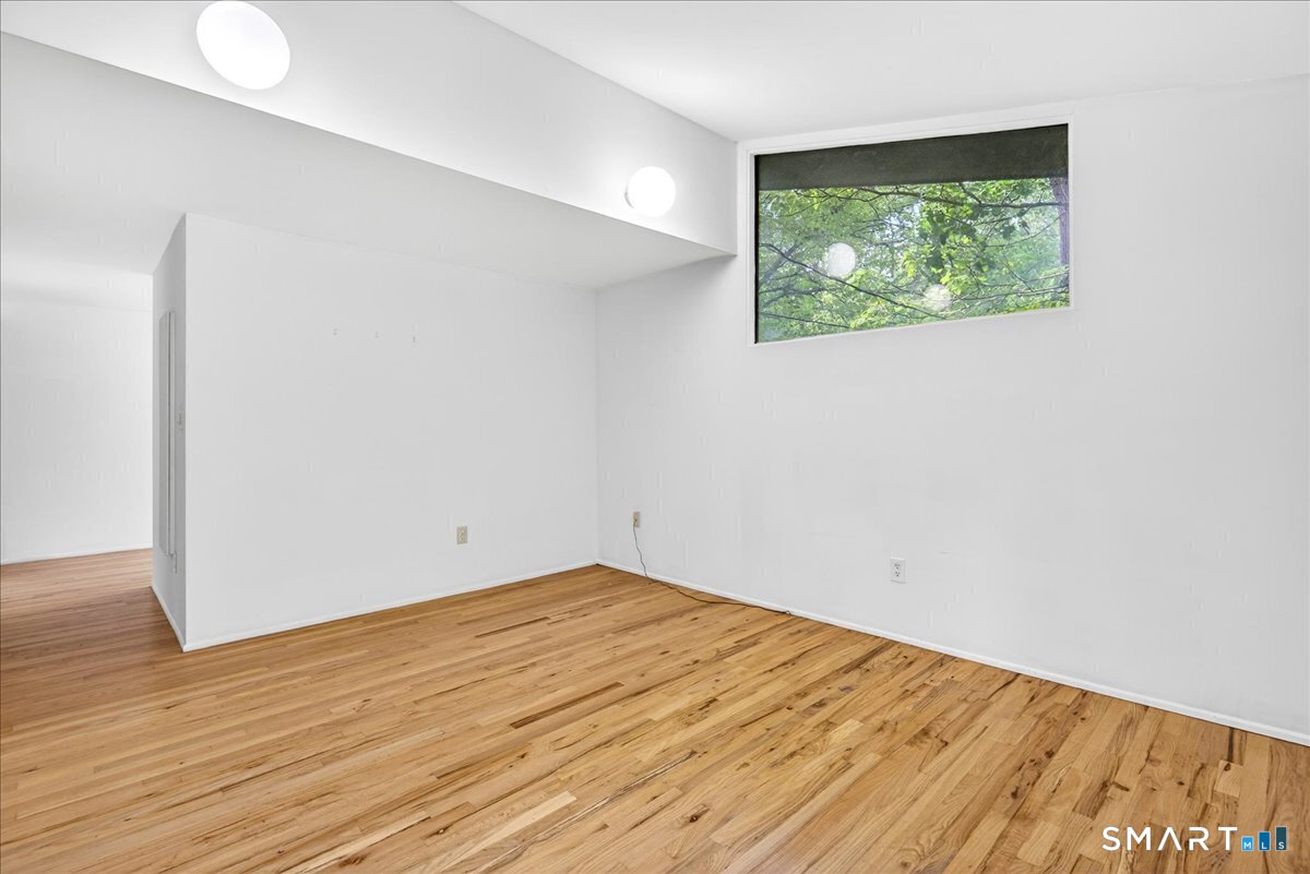 454 Old Cellar Road Orange, CT 06477 - Photo 30 of 40 Gallery Image 30