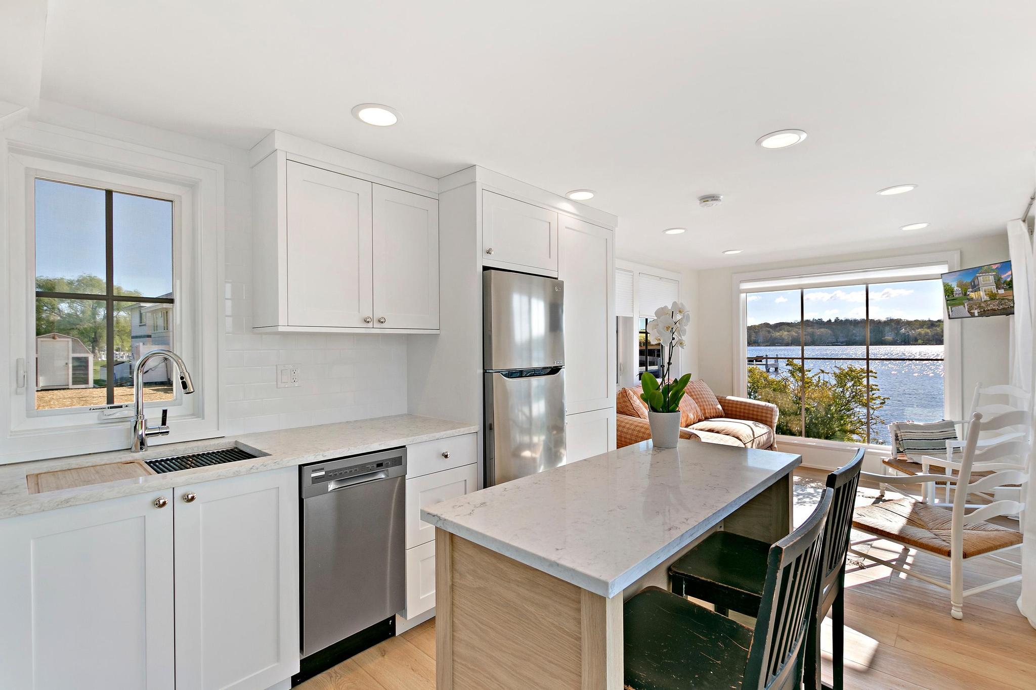 3 North Walworth Avenue, Unit B Williams Bay, WI 53191 - Photo 2 of 16 3 N Walworth, Williams Bay, WI1