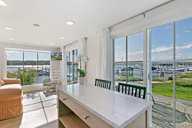 $5,000 | 3 North Walworth Avenue, Unit B, Williams Bay, WI 53191