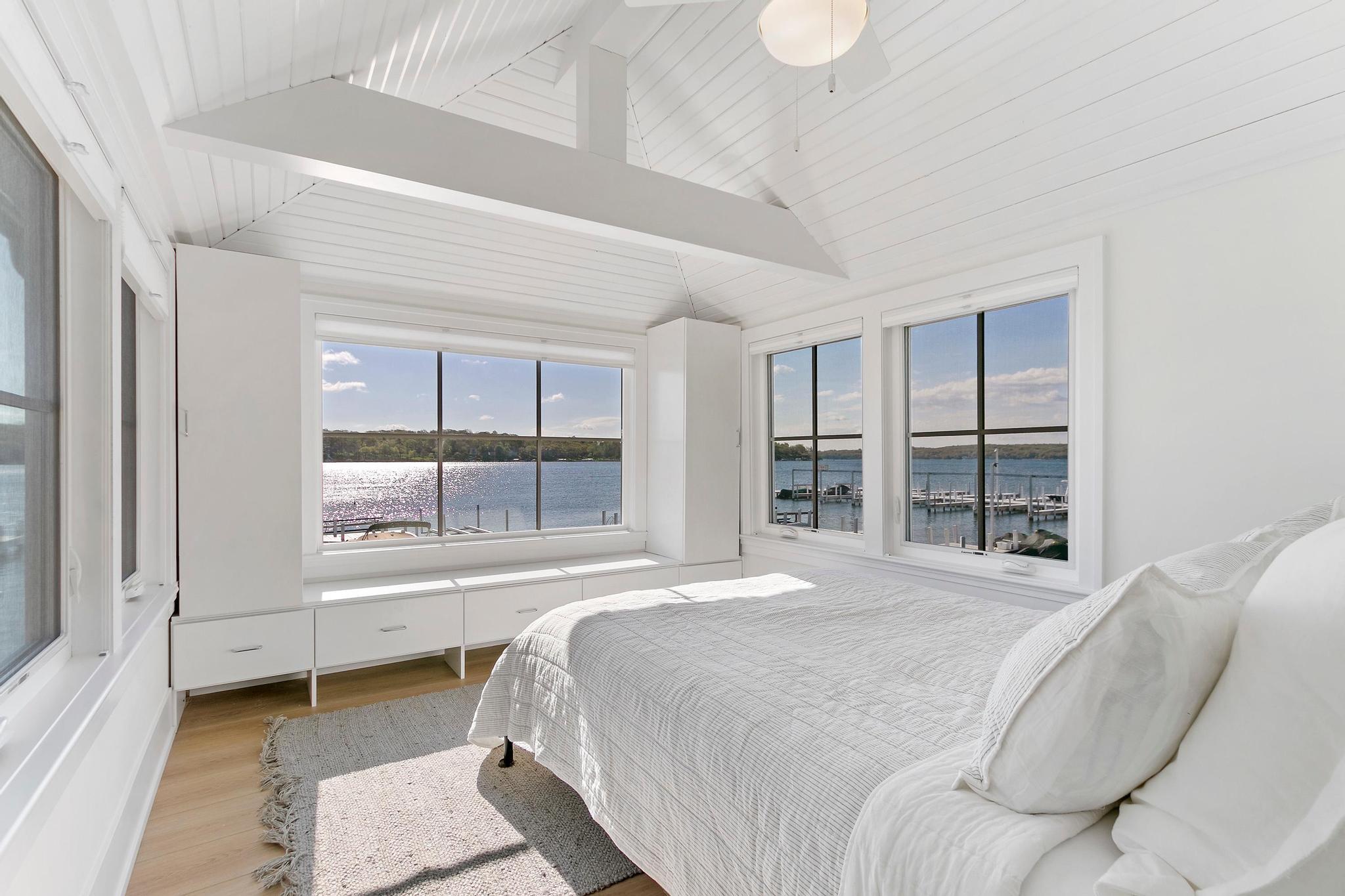 3 North Walworth Avenue, Unit B Williams Bay, WI 53191 - Photo 8 of 16 3 N Walworth, Williams Bay, WI7