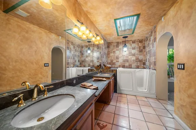 $765,000 | 3033 82nd Way North, St. Petersburg, FL 33710