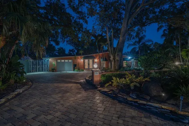 $765,000 | 3033 82nd Way North, St. Petersburg, FL 33710