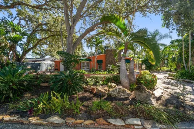 $765,000 | 3033 82nd Way North, St. Petersburg, FL 33710