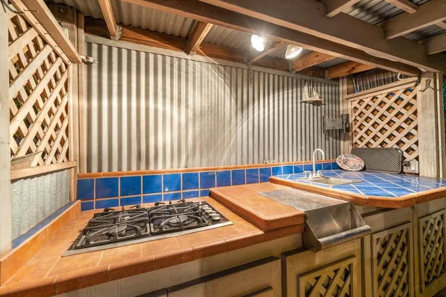 $765,000 | 3033 82nd Way North, St. Petersburg, FL 33710