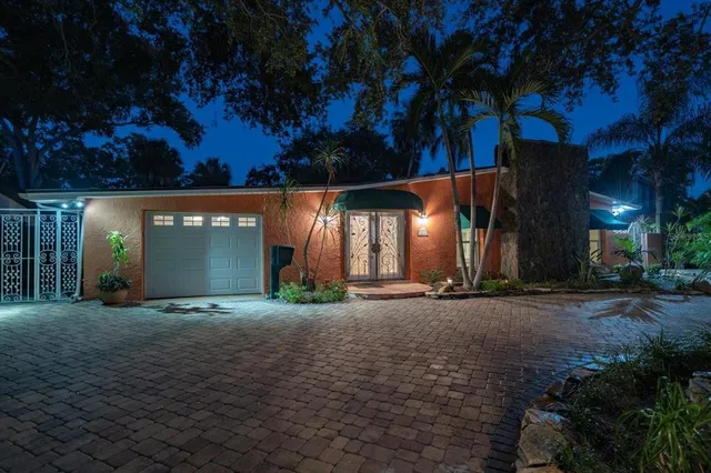 $765,000 | 3033 82nd Way North, St. Petersburg, FL 33710