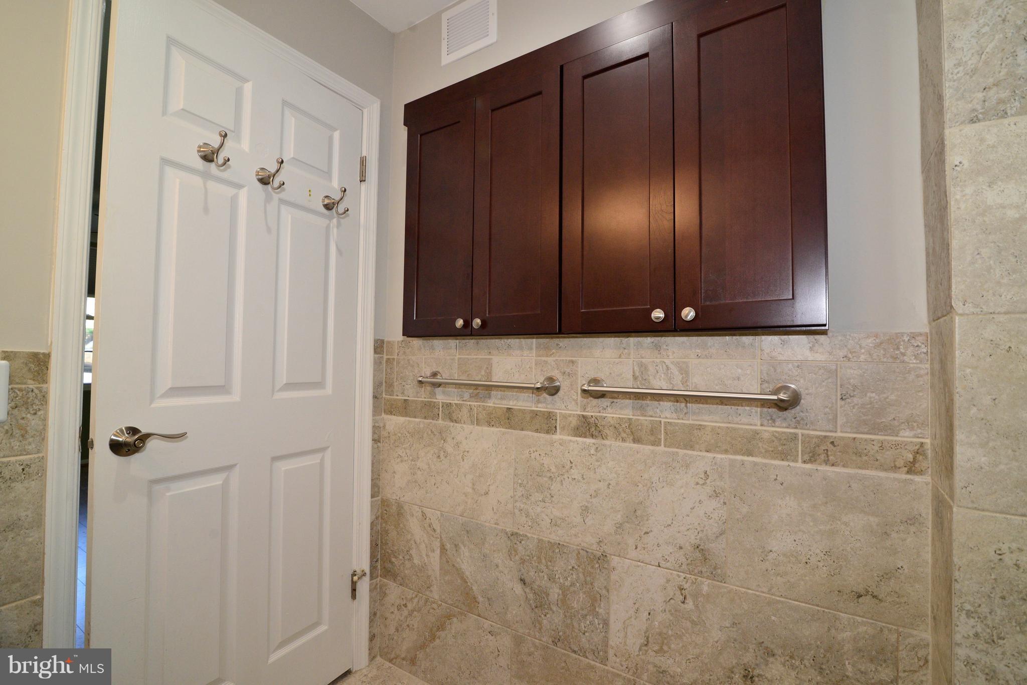 103 Fort Evans Road Southeast, Unit B Leesburg, VA 20175 - Photo 24 of 33 Gallery Image 24