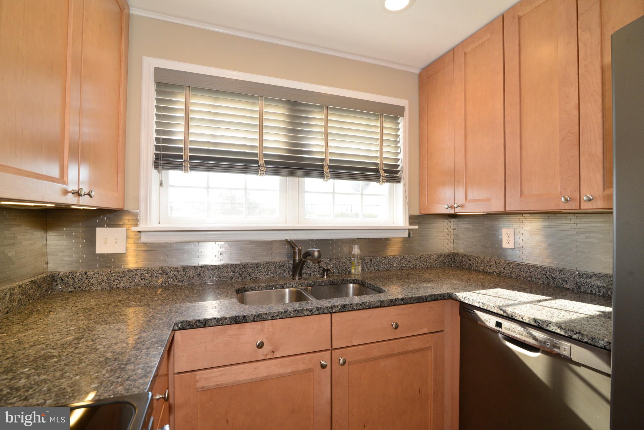 103 Fort Evans Road Southeast, Unit B Leesburg, VA 20175 - Photo 9 of 33 Gallery Image 9