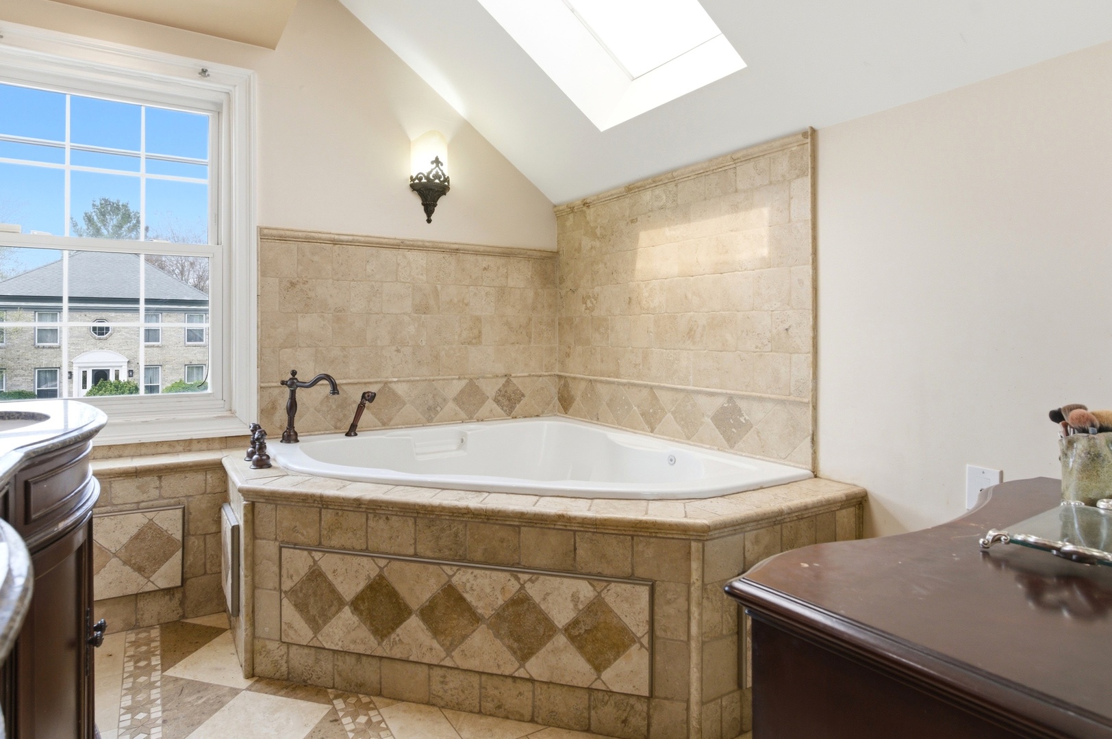 1800 Denison Road Naperville, IL 60565 - Photo 14 of 26