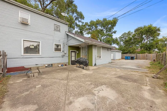 $150,000 | 15033 Paulina Street, Harvey, IL 60426