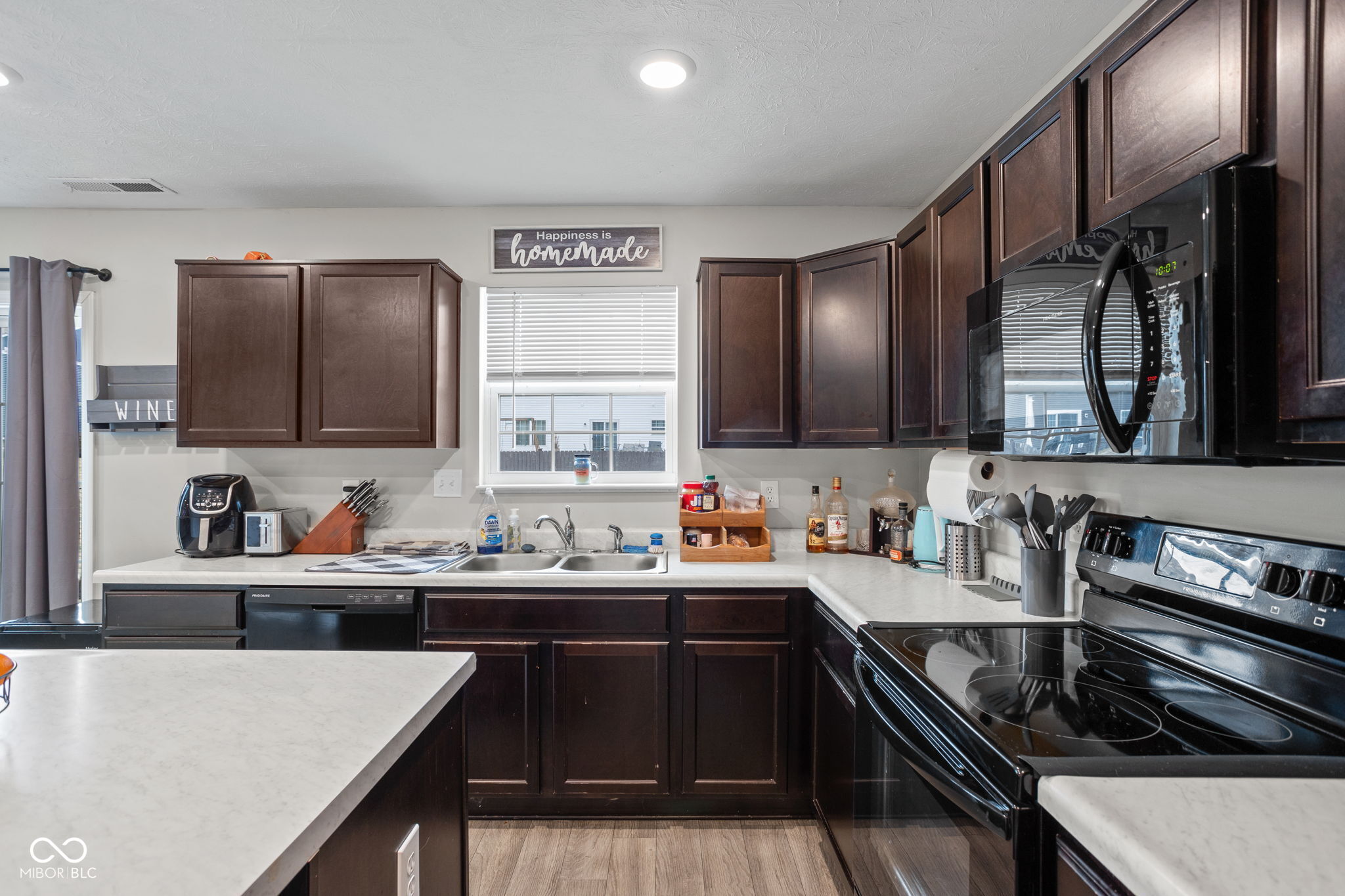 844 Declaration Drive Pittsboro, IN 46167 - Photo 14 of 32